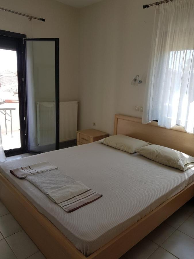Lemon Flowers Apartments Nea Skioni Luaran gambar