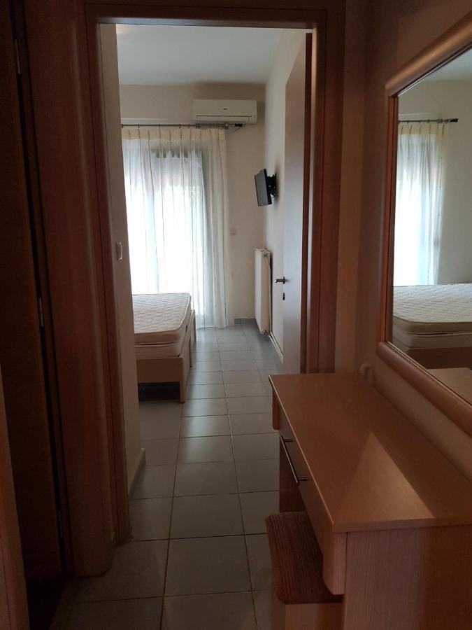 Lemon Flowers Apartments Nea Skioni Luaran gambar